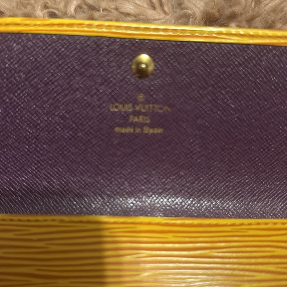 LV louis vuitton yellow epi leather continental wallet LIKE NEW - Picture 5 of 7